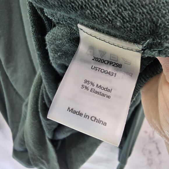 Universal Standard T Shirt Women 3XS Actual Large Green Long Sleeve Dark Forest - Picture 8 of 11